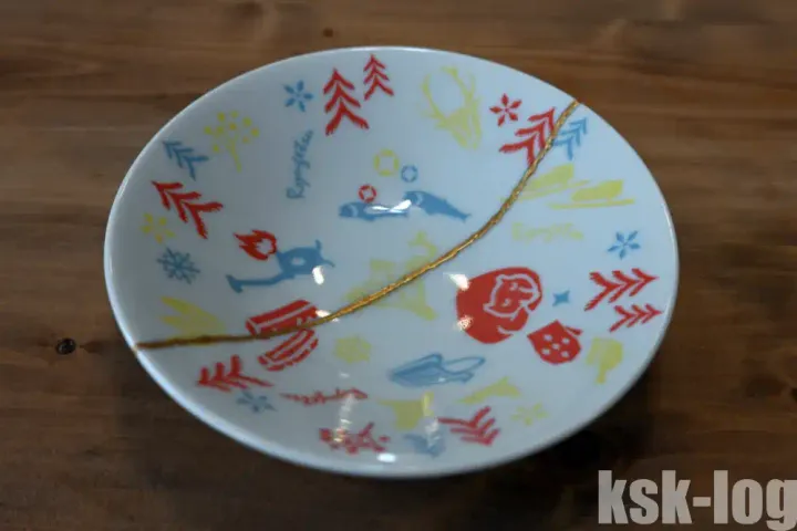 タイトボンド3による割れた食器の修復2枚目(金継ぎ風)のサムネイル