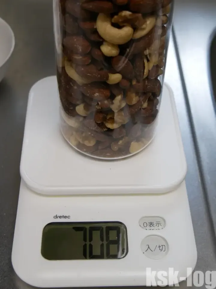 モンベルのクリアボトル1.0Lにミックスナッツが何g入るか計測しましたのサムネイル