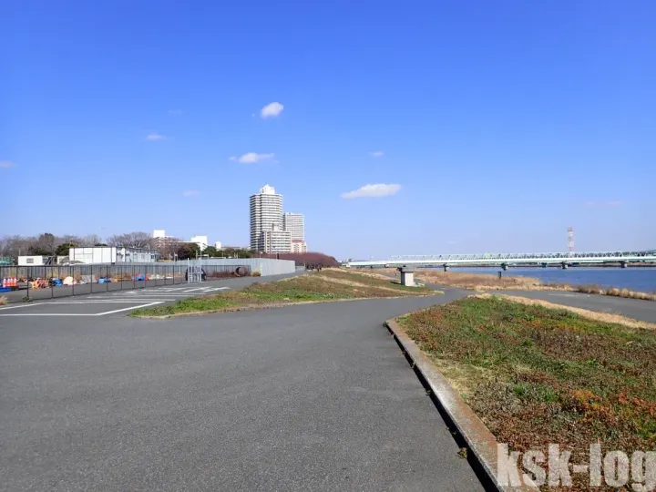 スキー予定を諦めてインラインスケートで滑走欲を解消してきました@荒川河川敷のサムネイル